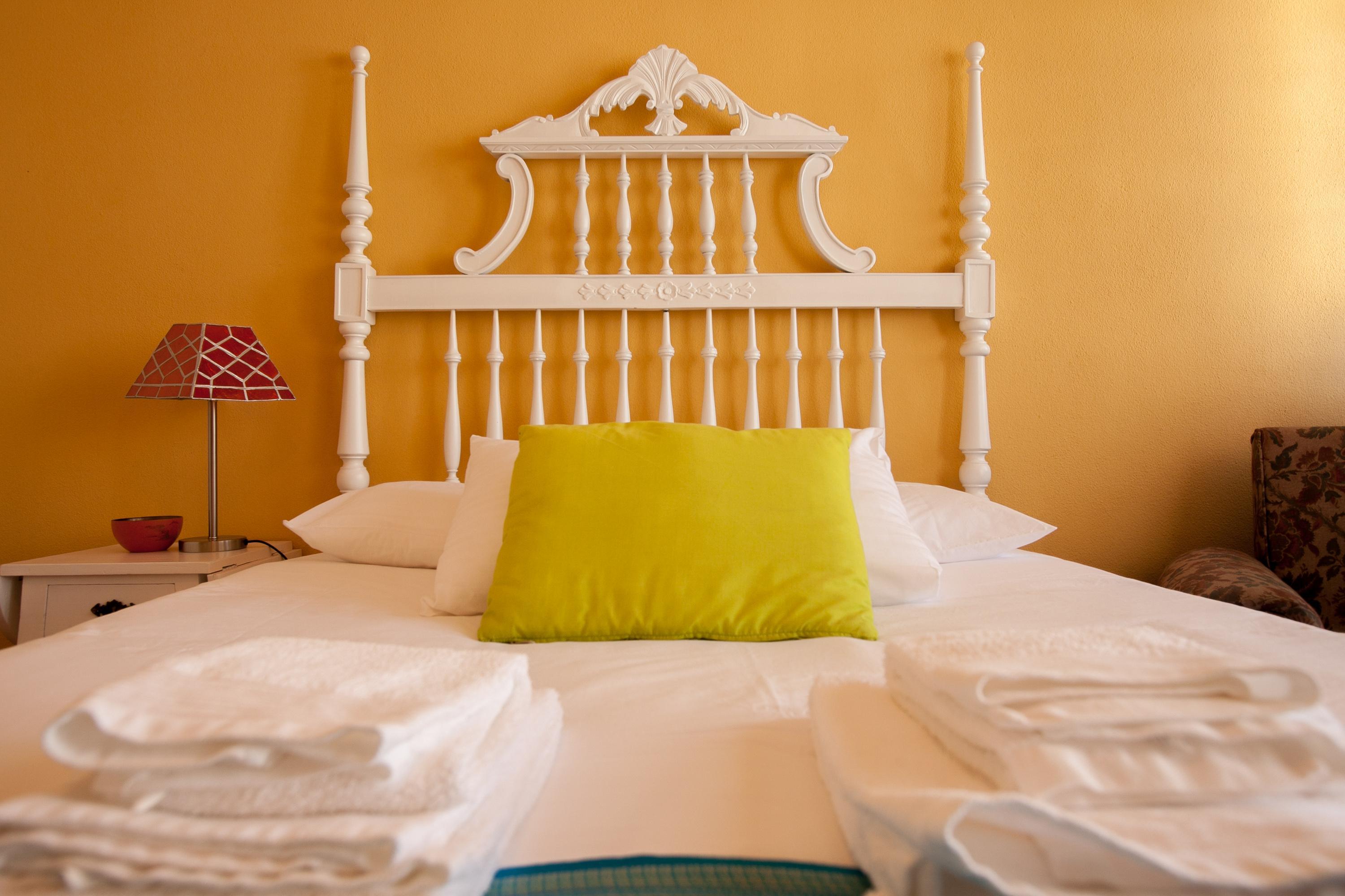 Ericeira Chill Hill Hostel & Private Rooms - Peach Garden المظهر الخارجي الصورة
