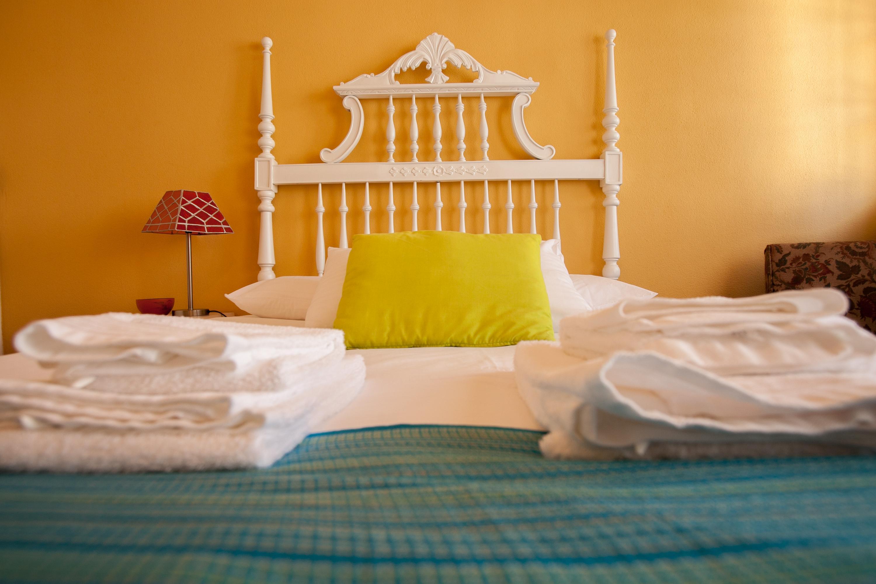 Ericeira Chill Hill Hostel & Private Rooms - Peach Garden المظهر الخارجي الصورة