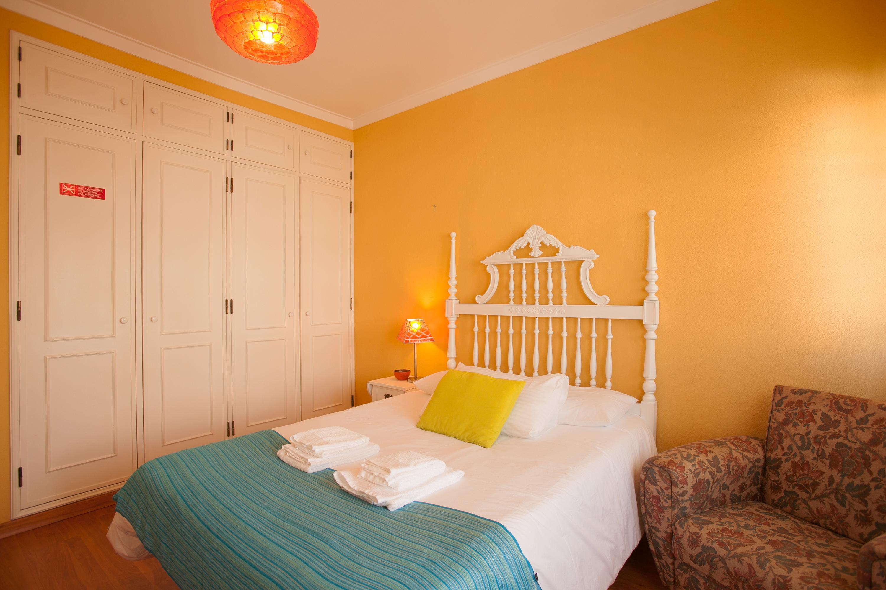 Ericeira Chill Hill Hostel & Private Rooms - Peach Garden المظهر الخارجي الصورة
