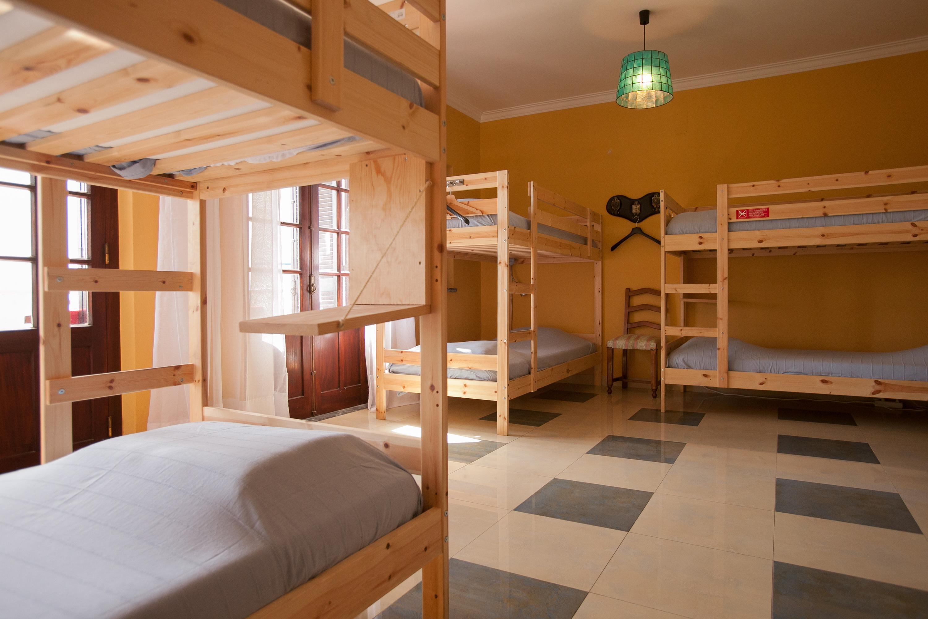 Ericeira Chill Hill Hostel & Private Rooms - Peach Garden المظهر الخارجي الصورة