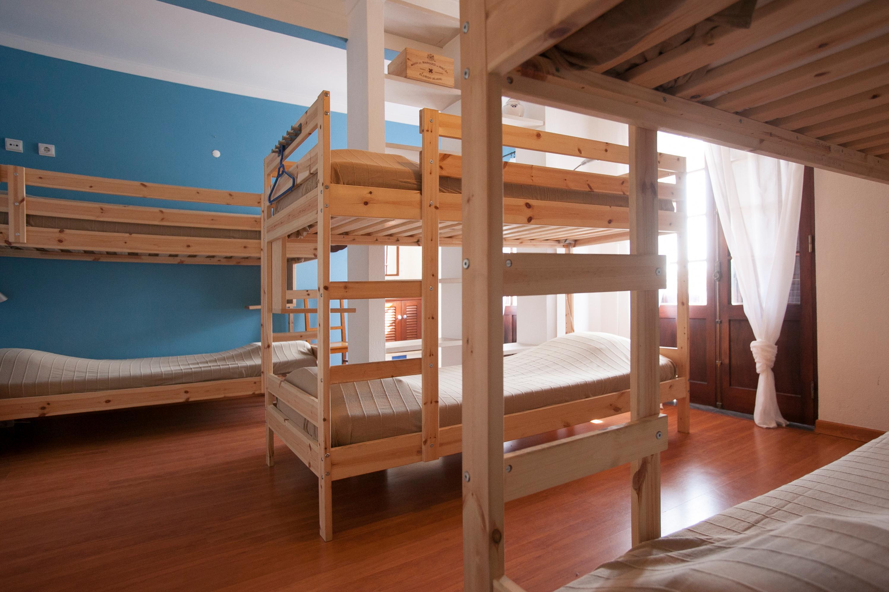 Ericeira Chill Hill Hostel & Private Rooms - Peach Garden المظهر الخارجي الصورة