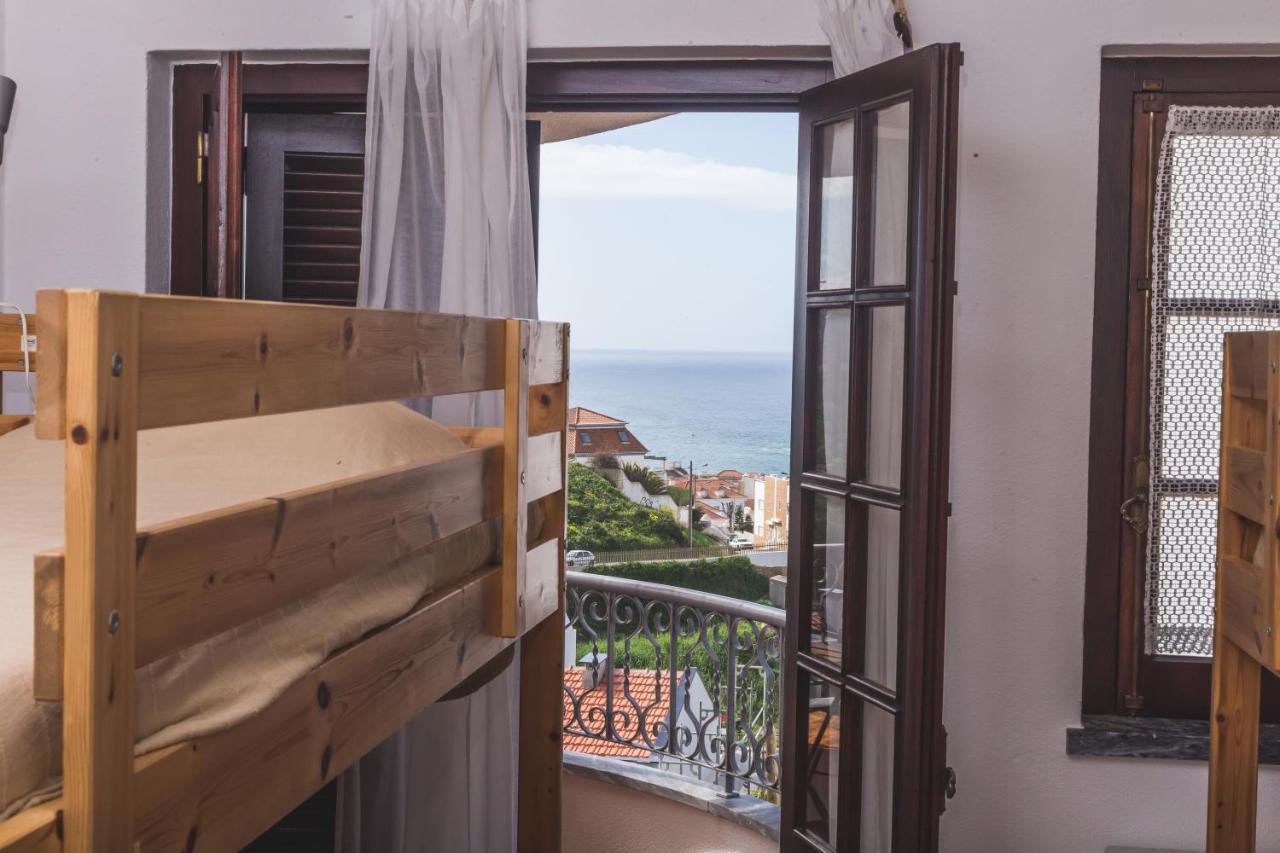 Ericeira Chill Hill Hostel & Private Rooms - Peach Garden المظهر الخارجي الصورة