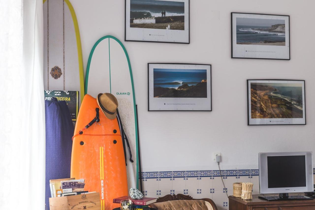 Ericeira Chill Hill Hostel & Private Rooms - Peach Garden المظهر الخارجي الصورة
